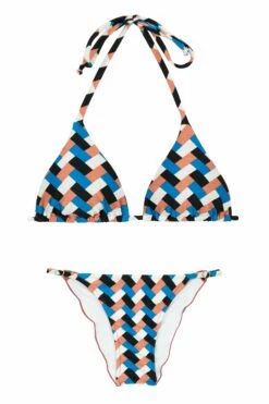 Geometric Tri Invisible